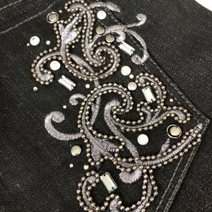 White House Black Market 6R embellished jeans